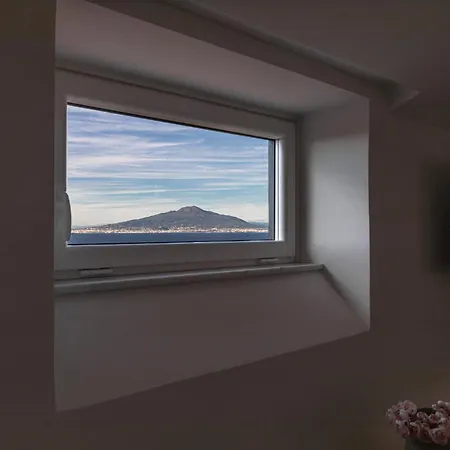 Tozzoli 'top' Floor Sorrento